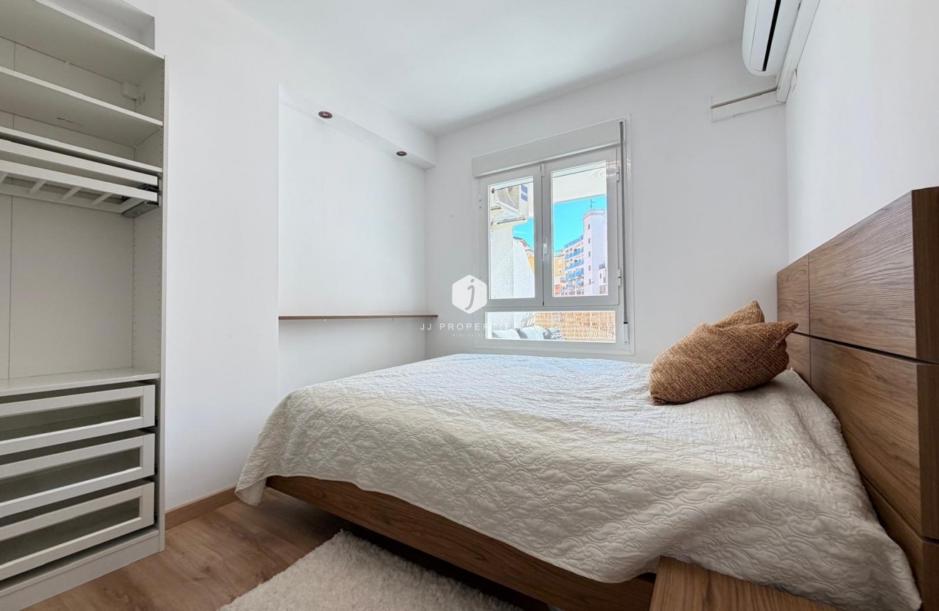 Aus zweiter Hand - Wohnung -
Orihuela Costa - Altos De Campoamor