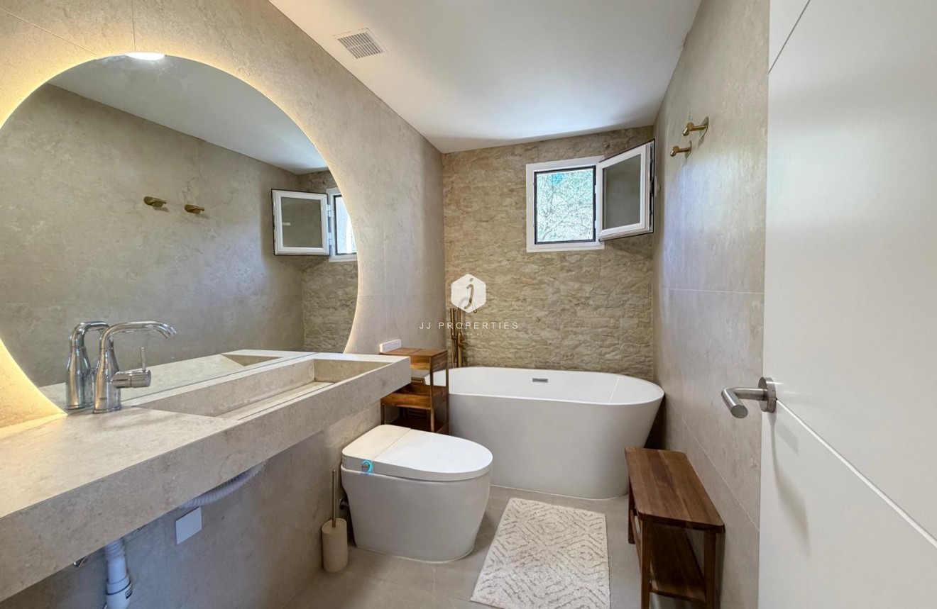 Aus zweiter Hand - Wohnung -
Orihuela Costa - Altos De Campoamor