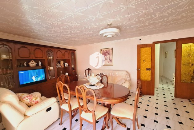 D'occasion - Appartement -
Torrevieja - Acequion