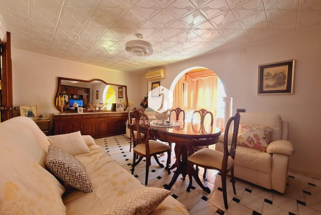 D'occasion - Appartement -
Torrevieja - Acequion
