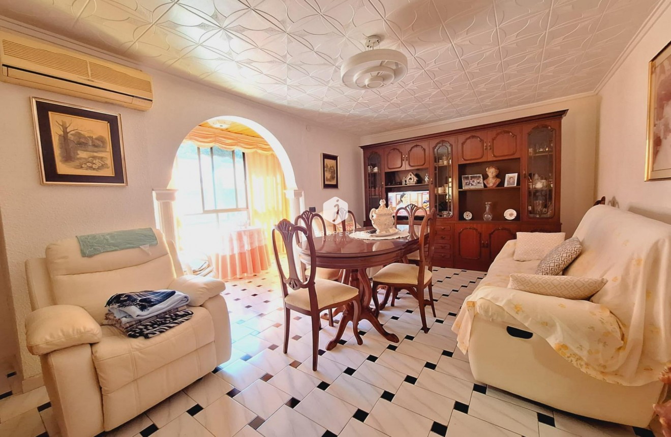 D'occasion - Appartement -
Torrevieja - Acequion
