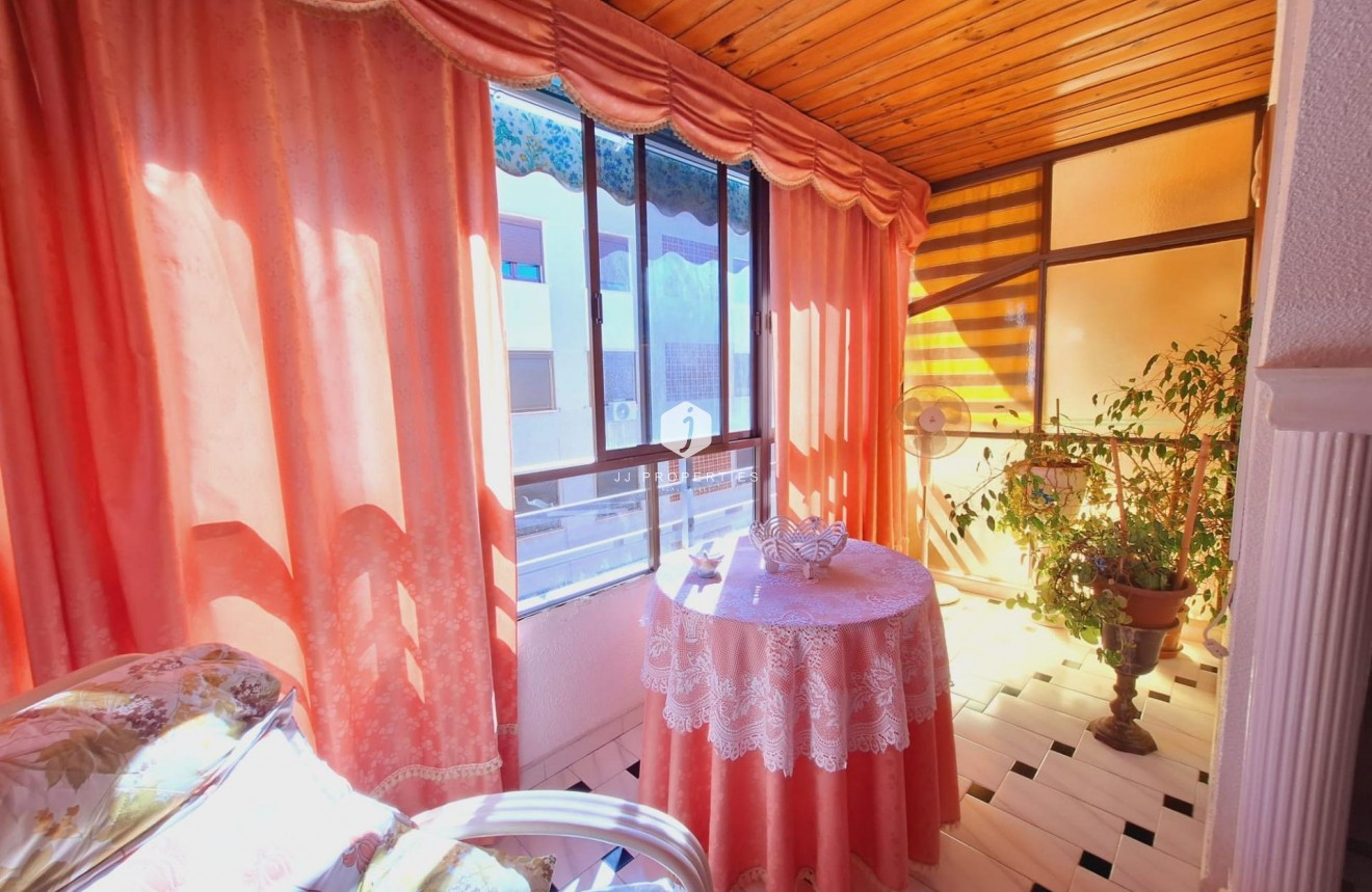 D'occasion - Appartement -
Torrevieja - Acequion