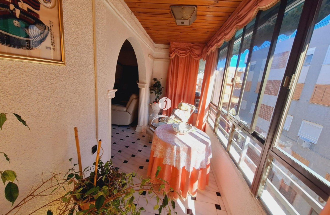 D'occasion - Appartement -
Torrevieja - Acequion