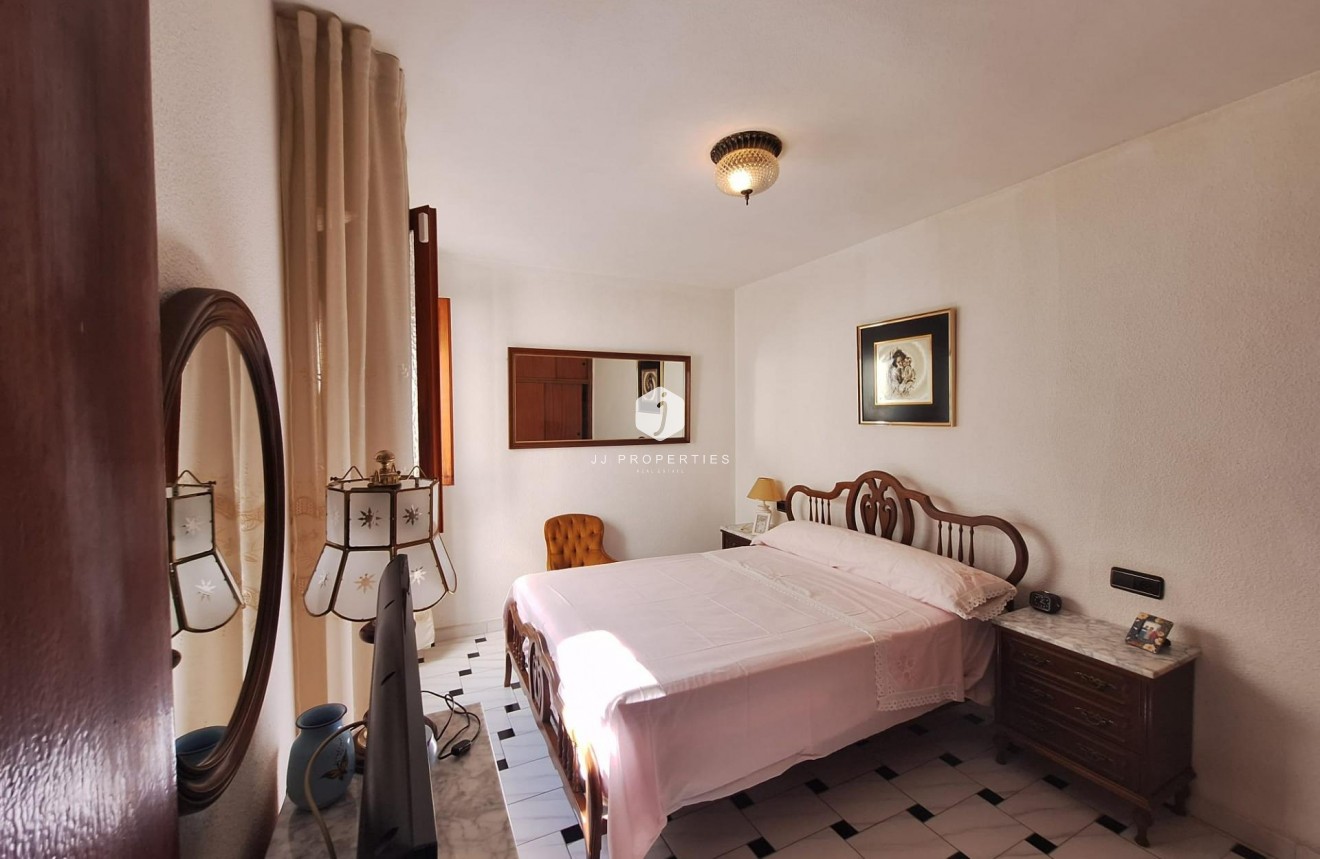D'occasion - Appartement -
Torrevieja - Acequion
