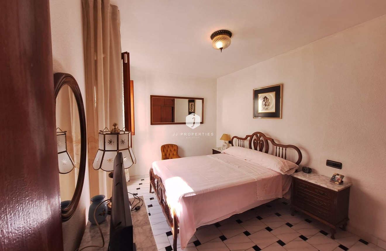 D'occasion - Appartement -
Torrevieja - Acequion