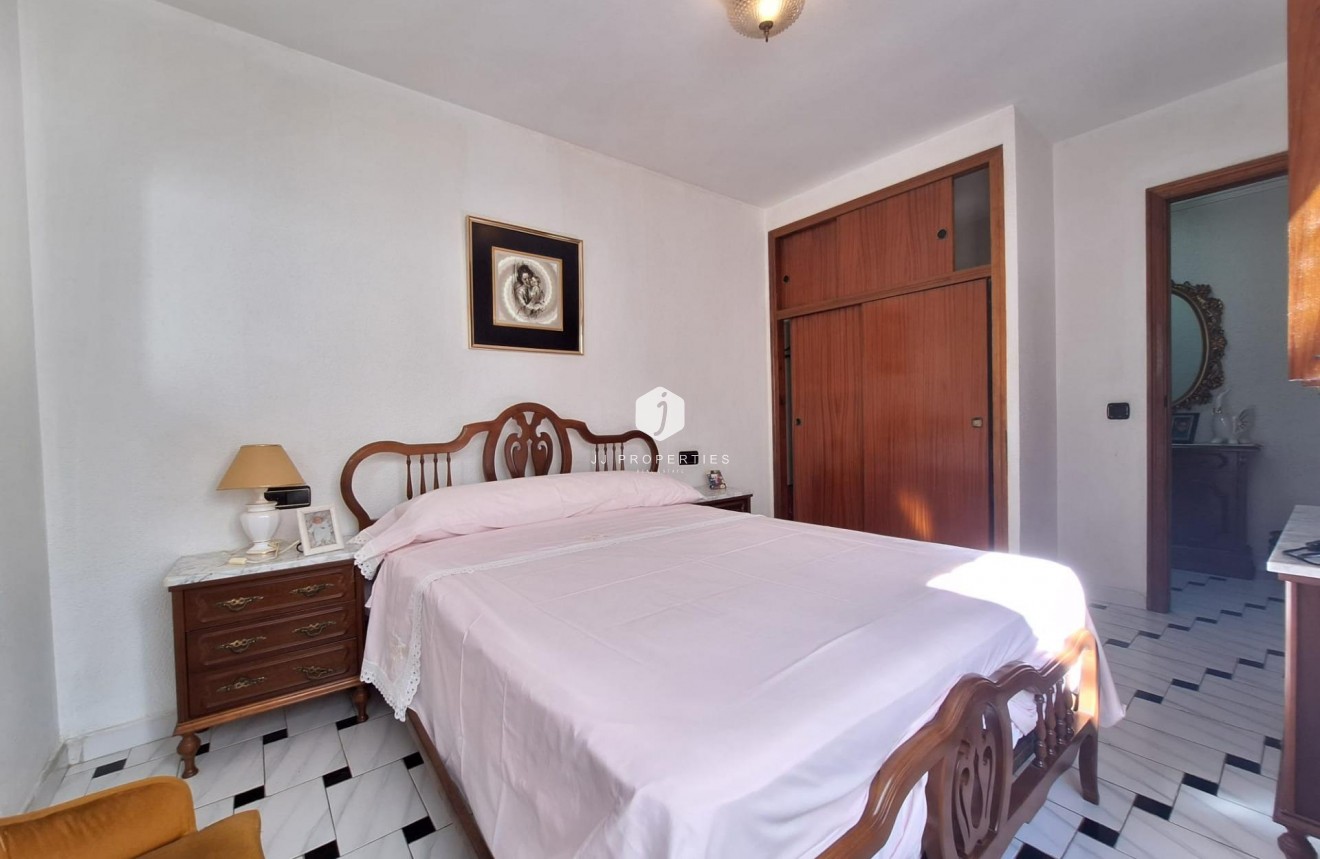 D'occasion - Appartement -
Torrevieja - Acequion