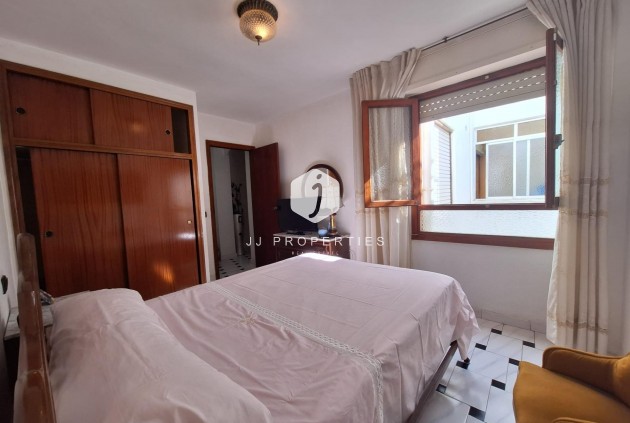 D'occasion - Appartement -
Torrevieja - Acequion