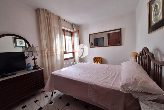 D'occasion - Appartement -
Torrevieja - Acequion