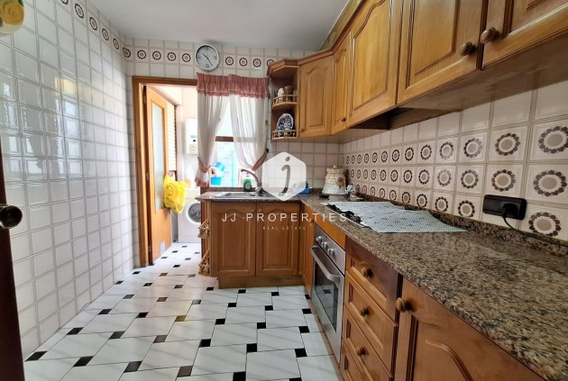 D'occasion - Appartement -
Torrevieja - Acequion