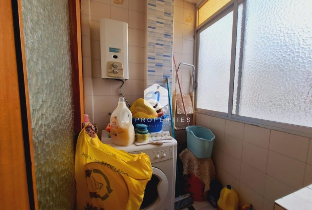 D'occasion - Appartement -
Torrevieja - Acequion
