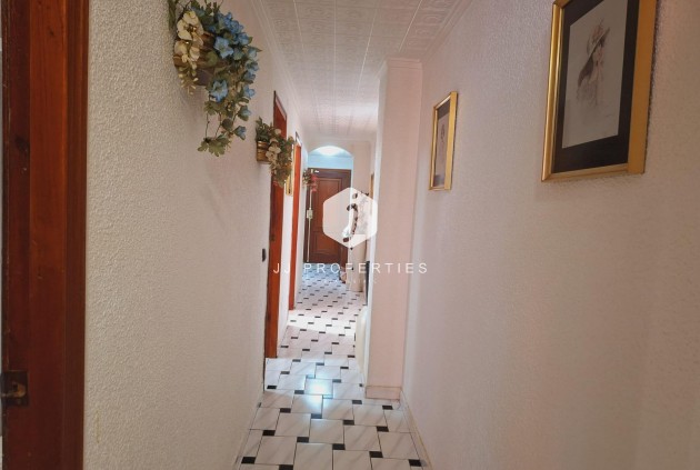 D'occasion - Appartement -
Torrevieja - Acequion