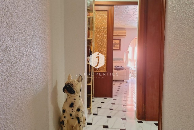 D'occasion - Appartement -
Torrevieja - Acequion