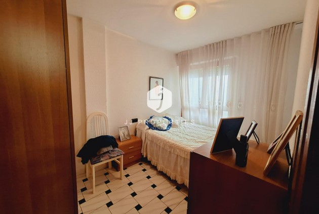 D'occasion - Appartement -
Torrevieja - Acequion