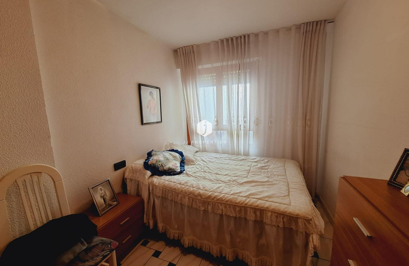 D'occasion - Appartement -
Torrevieja - Acequion
