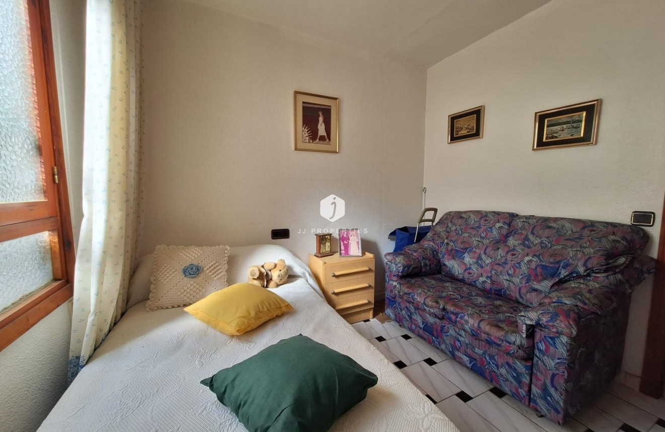D'occasion - Appartement -
Torrevieja - Acequion