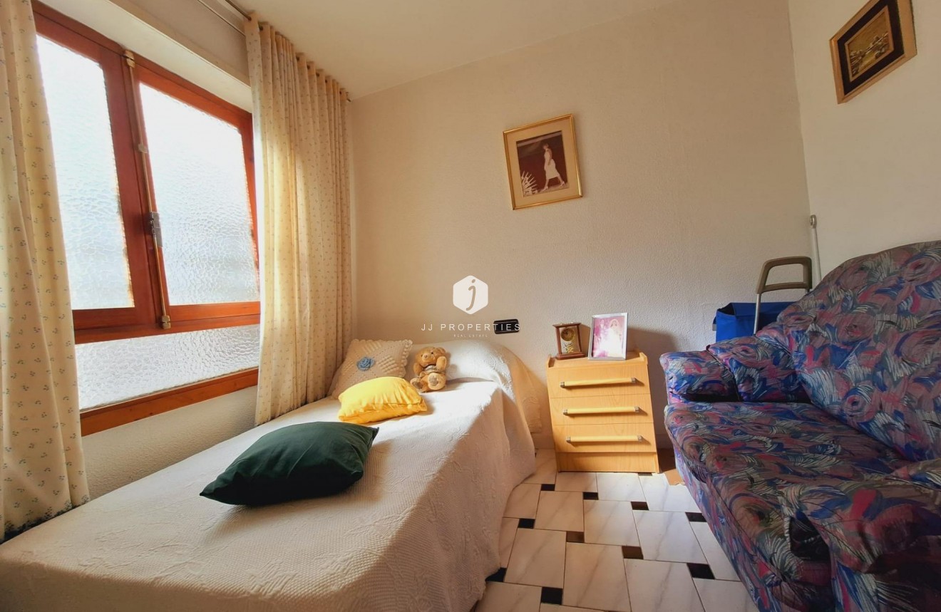 D'occasion - Appartement -
Torrevieja - Acequion