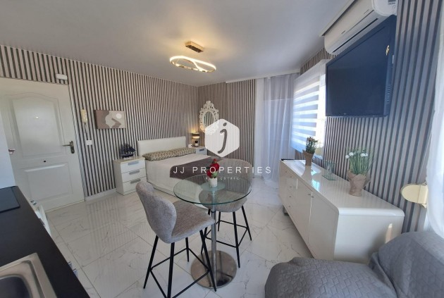 Aus zweiter Hand - Wohnung -
Torrevieja - Torrejón