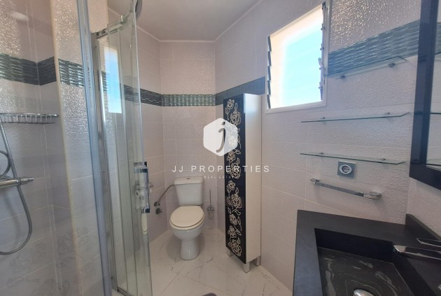 Aus zweiter Hand - Wohnung -
Torrevieja - Torrejón