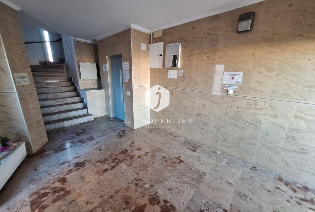 Aus zweiter Hand - Wohnung -
Torrevieja - Torrejón