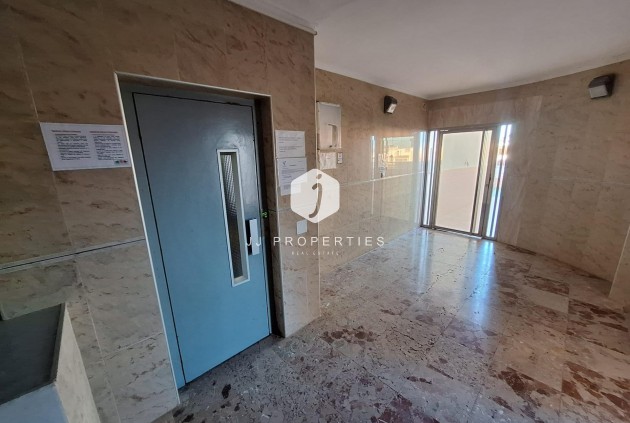 Aus zweiter Hand - Wohnung -
Torrevieja - Torrejón
