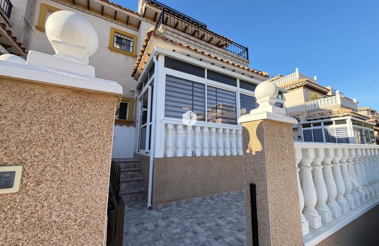 Tweedehands - Chalet -
Orihuela Costa - Las Filipinas