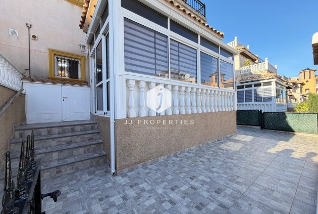 Tweedehands - Chalet -
Orihuela Costa - Las Filipinas