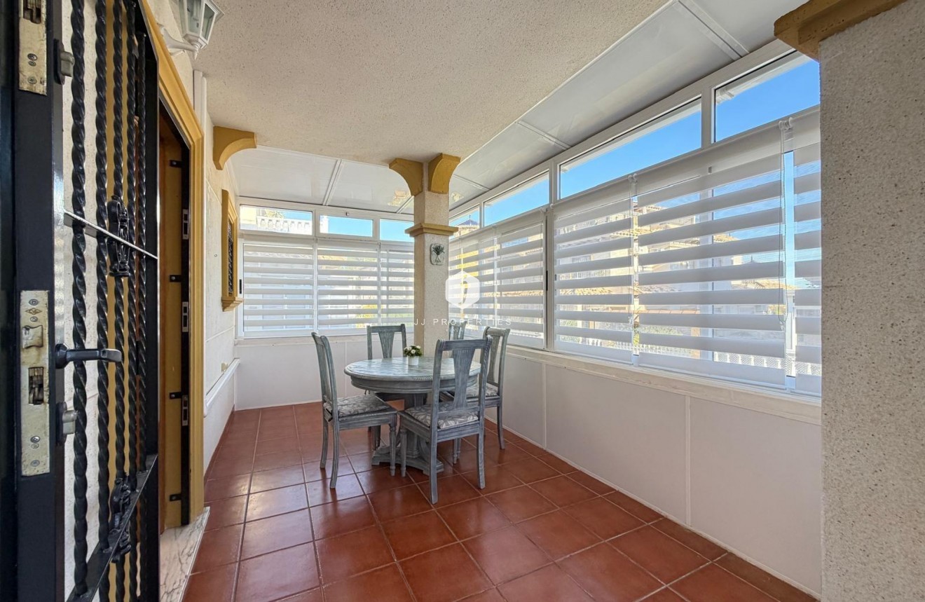 Tweedehands - Chalet -
Orihuela Costa - Las Filipinas