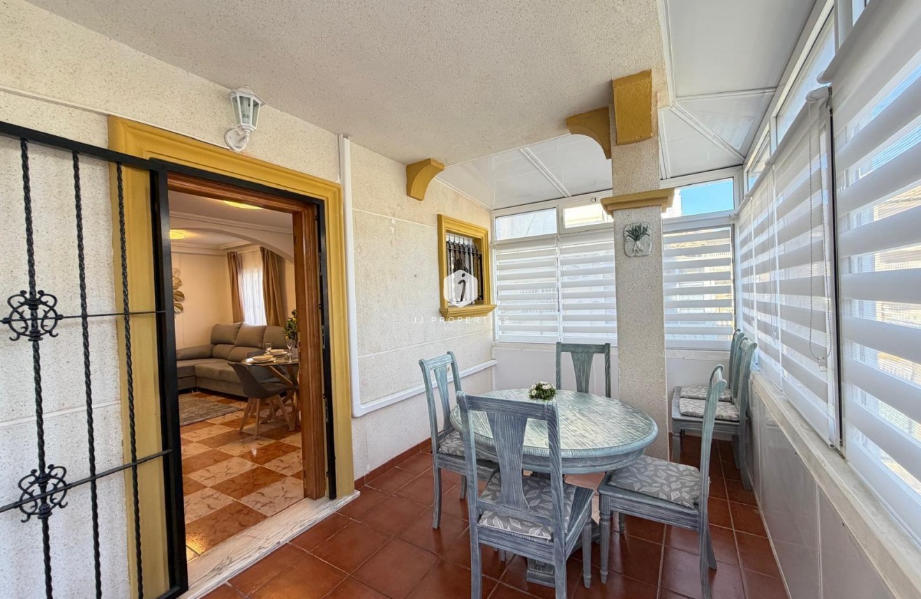 Tweedehands - Chalet -
Orihuela Costa - Las Filipinas