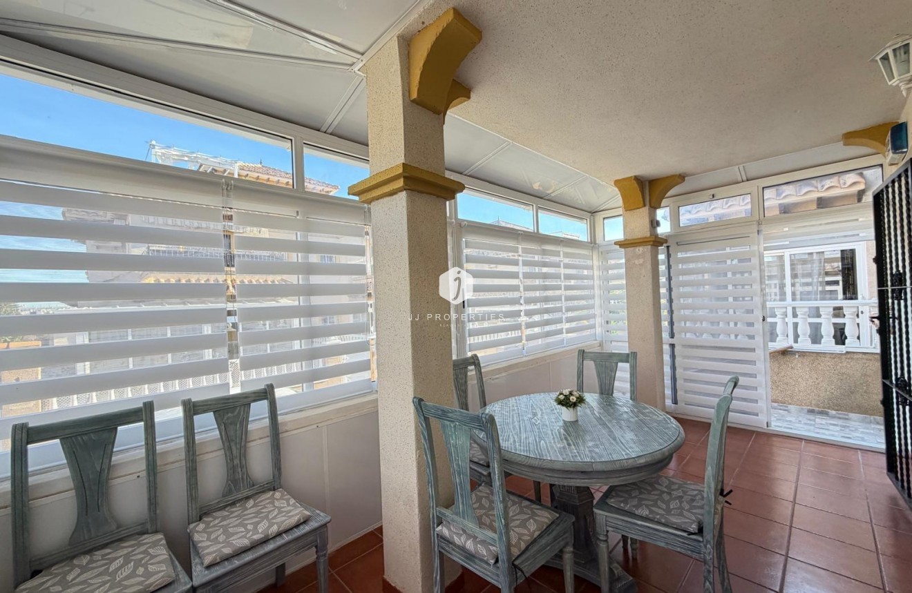 Tweedehands - Chalet -
Orihuela Costa - Las Filipinas