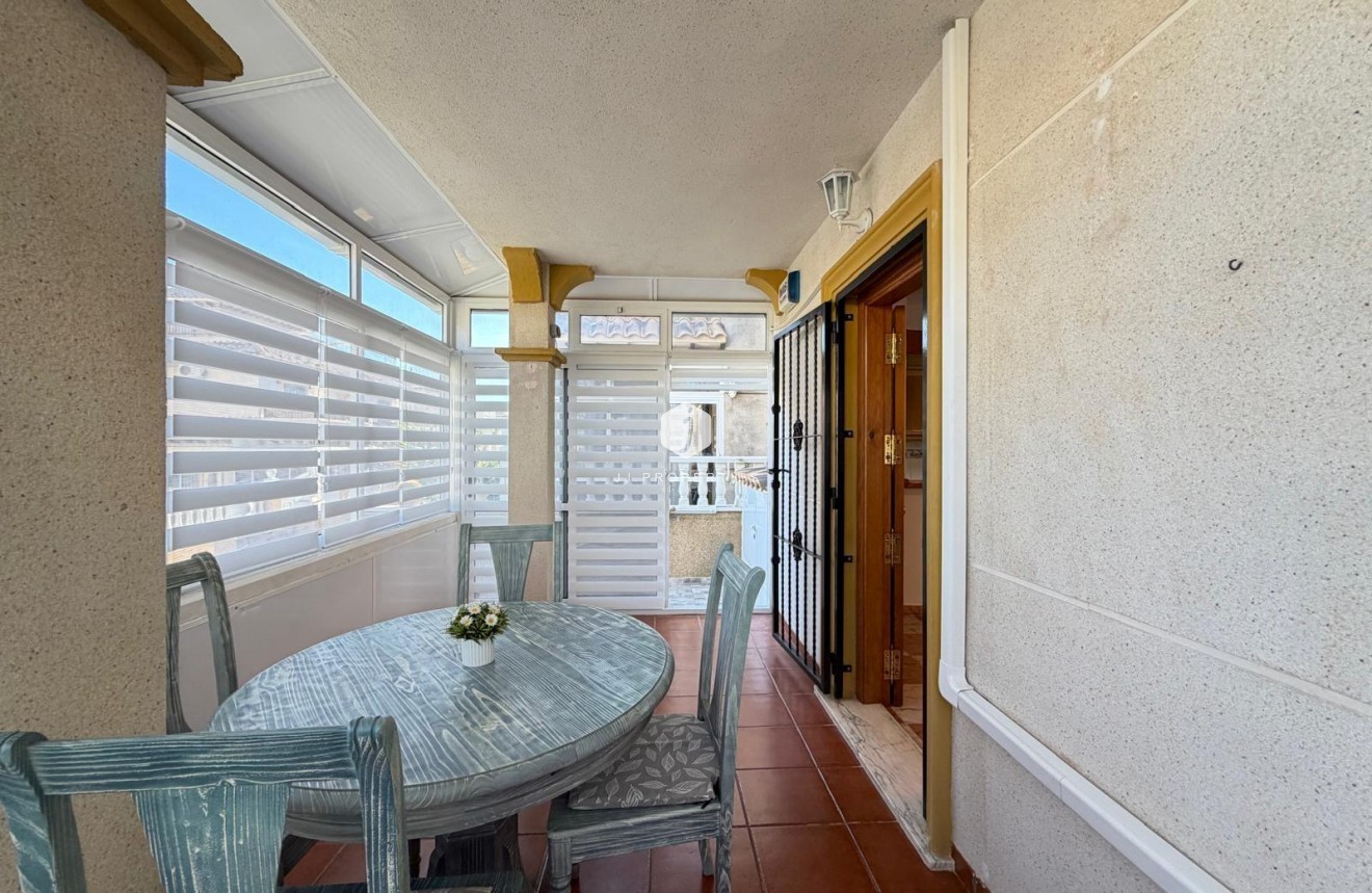 Tweedehands - Chalet -
Orihuela Costa - Las Filipinas