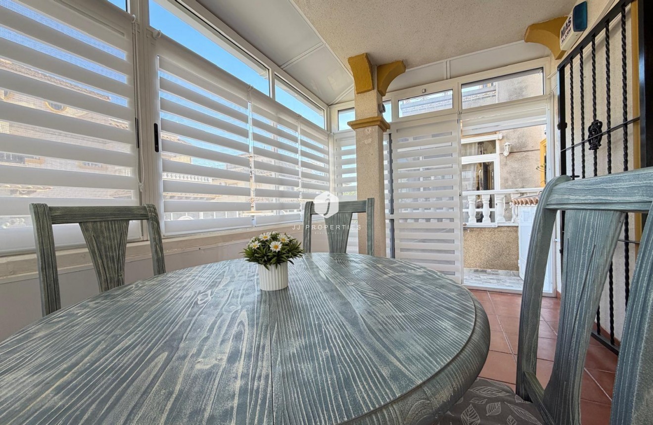 Tweedehands - Chalet -
Orihuela Costa - Las Filipinas