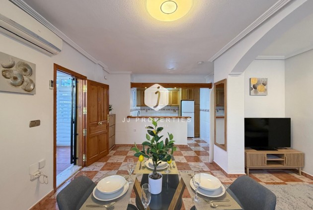 Tweedehands - Chalet -
Orihuela Costa - Las Filipinas