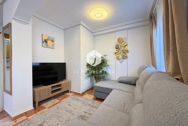 Tweedehands - Chalet -
Orihuela Costa - Las Filipinas
