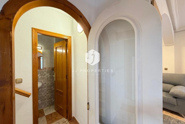 Tweedehands - Chalet -
Orihuela Costa - Las Filipinas