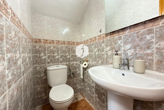 Tweedehands - Chalet -
Orihuela Costa - Las Filipinas