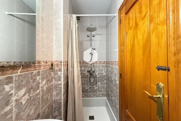 Tweedehands - Chalet -
Orihuela Costa - Las Filipinas