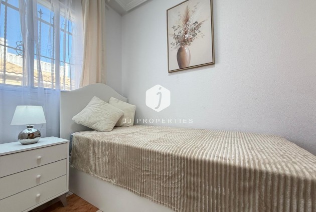 Tweedehands - Chalet -
Orihuela Costa - Las Filipinas