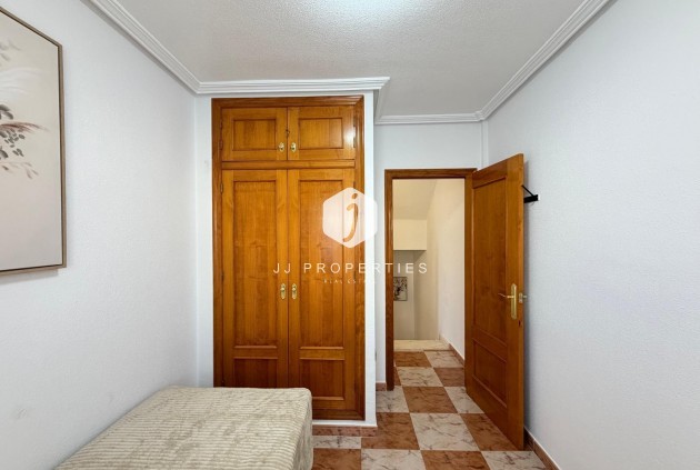 Tweedehands - Chalet -
Orihuela Costa - Las Filipinas