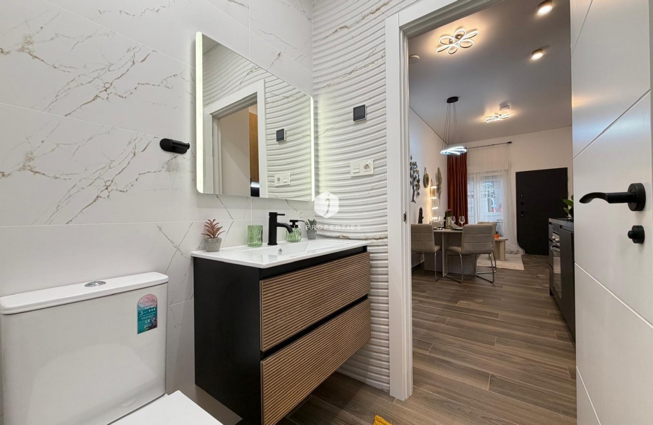 Aus zweiter Hand - Wohnung -
Torrevieja