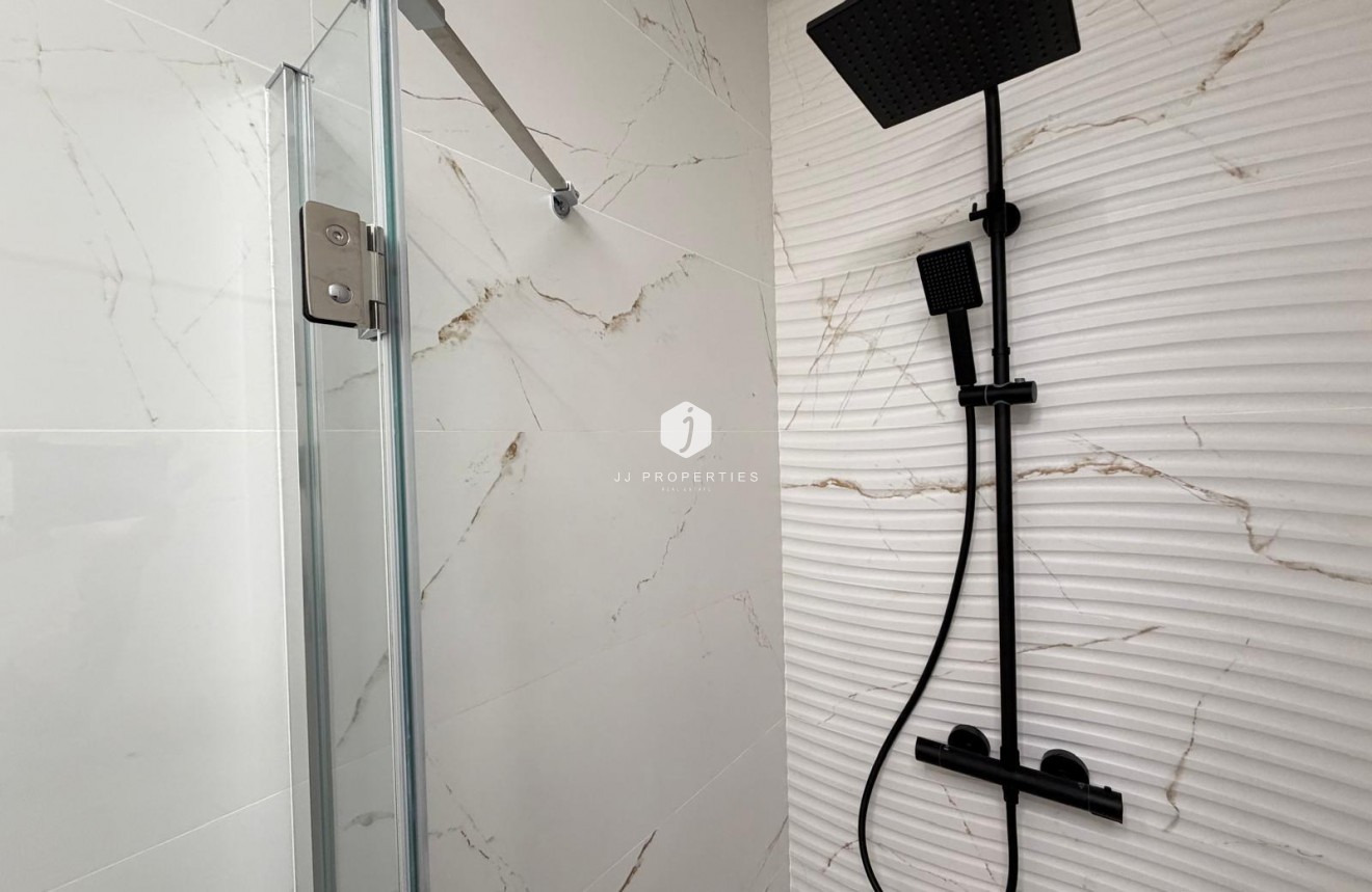 Aus zweiter Hand - Wohnung -
Torrevieja