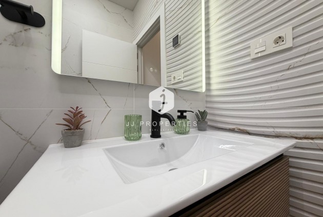 Aus zweiter Hand - Wohnung -
Torrevieja