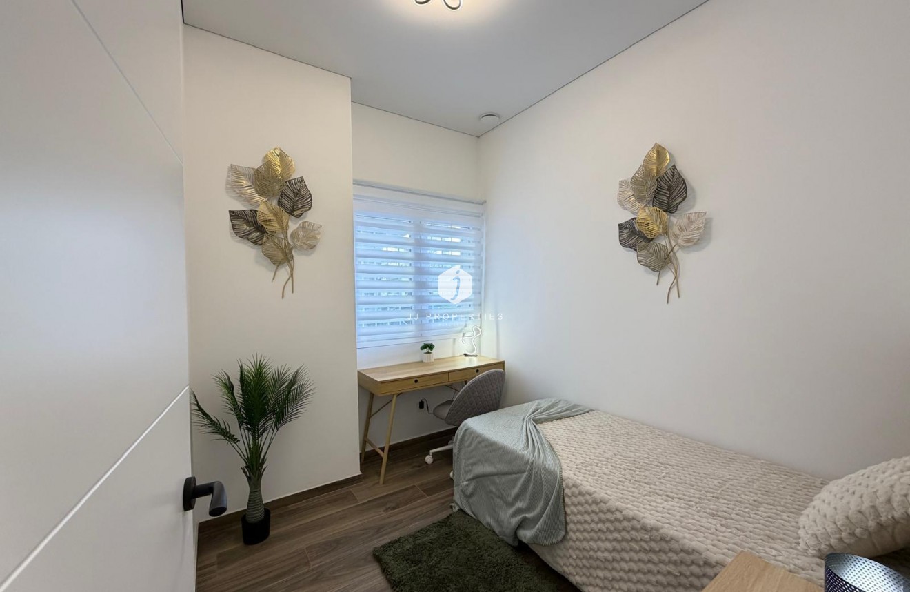 Aus zweiter Hand - Wohnung -
Torrevieja