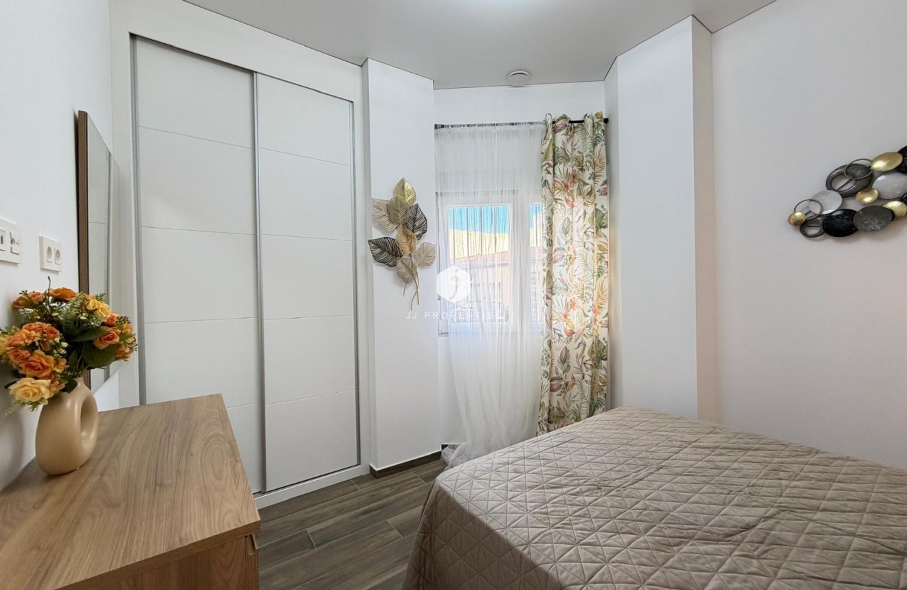 Aus zweiter Hand - Wohnung -
Torrevieja