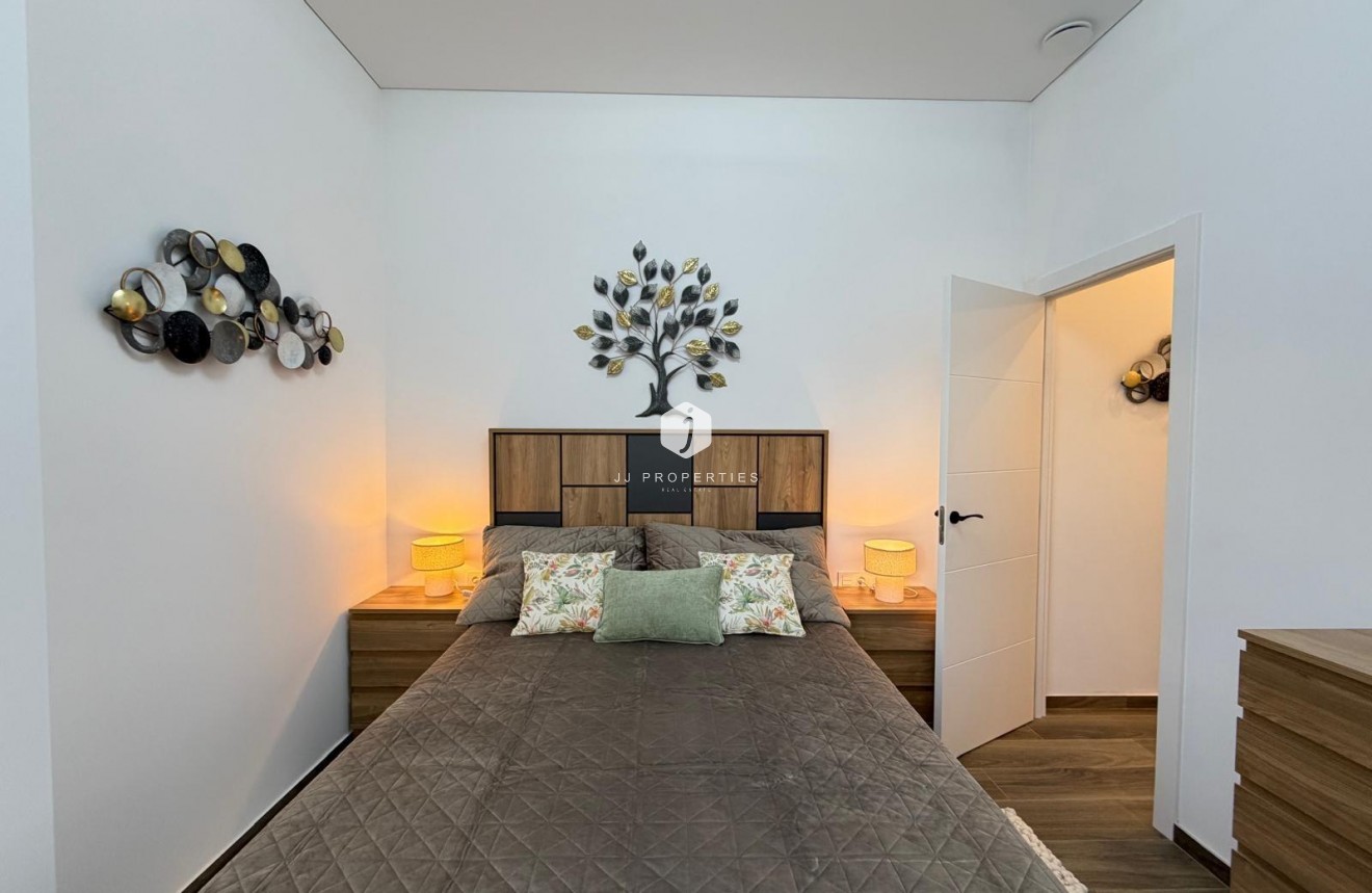 Aus zweiter Hand - Wohnung -
Torrevieja