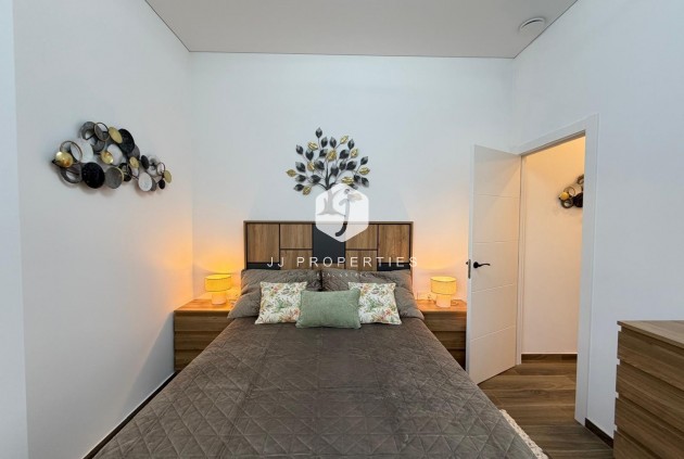 Aus zweiter Hand - Wohnung -
Torrevieja