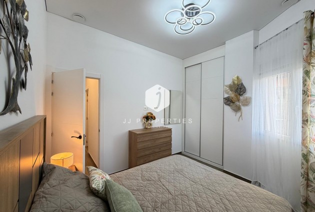 Aus zweiter Hand - Wohnung -
Torrevieja