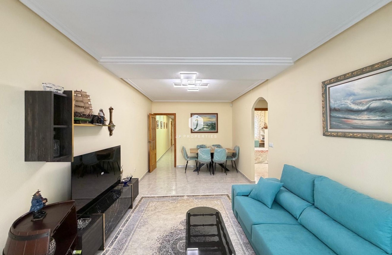 Resale - Apartment / flat -
Torrevieja - Playa del Cura