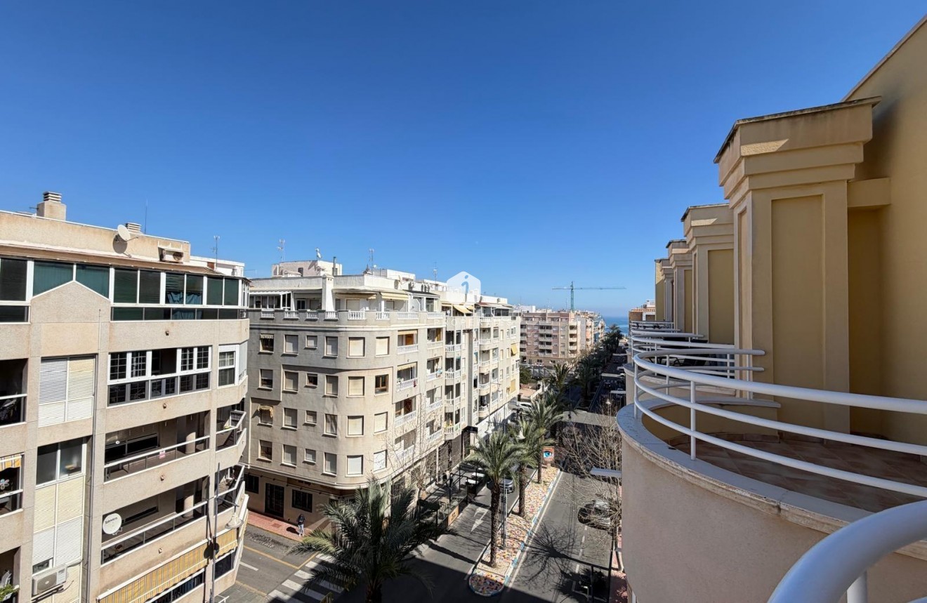 Segunda mano - Ático -
Torrevieja - Playa del Cura