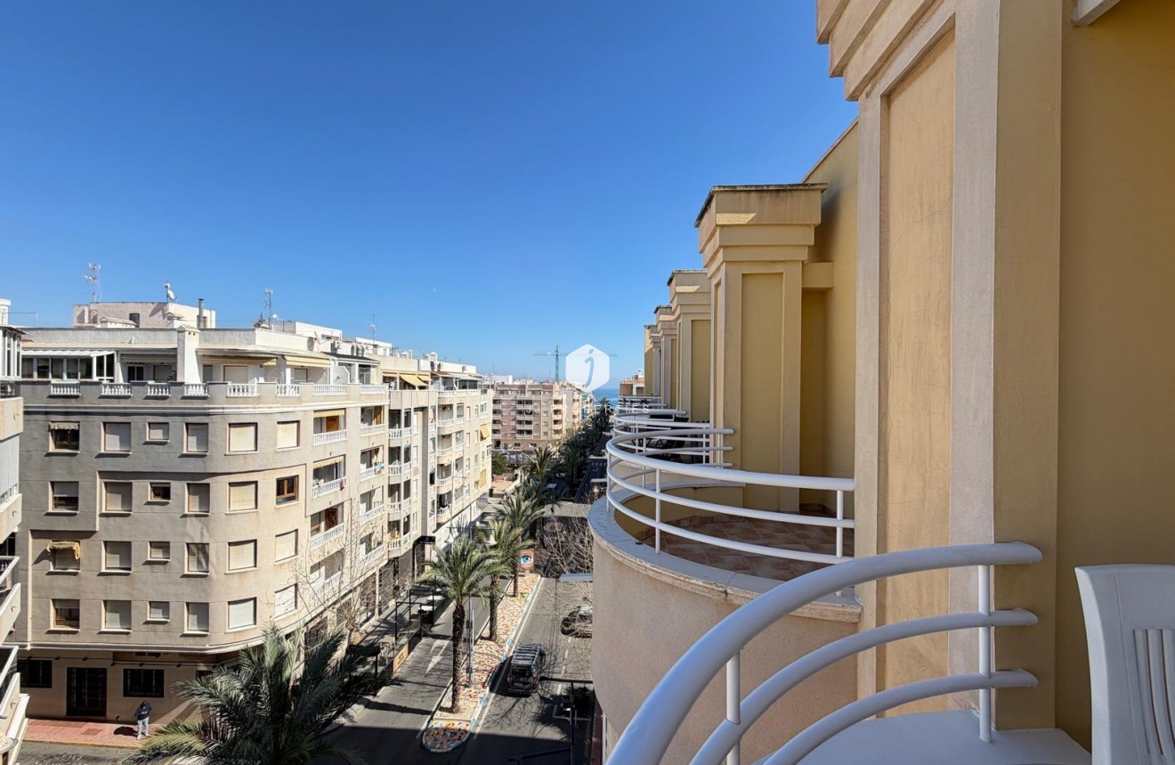 Segunda mano - Ático -
Torrevieja - Playa del Cura