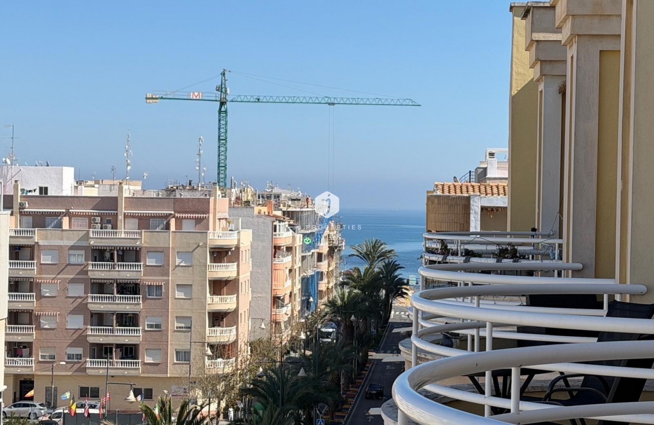 Segunda mano - Ático -
Torrevieja - Playa del Cura